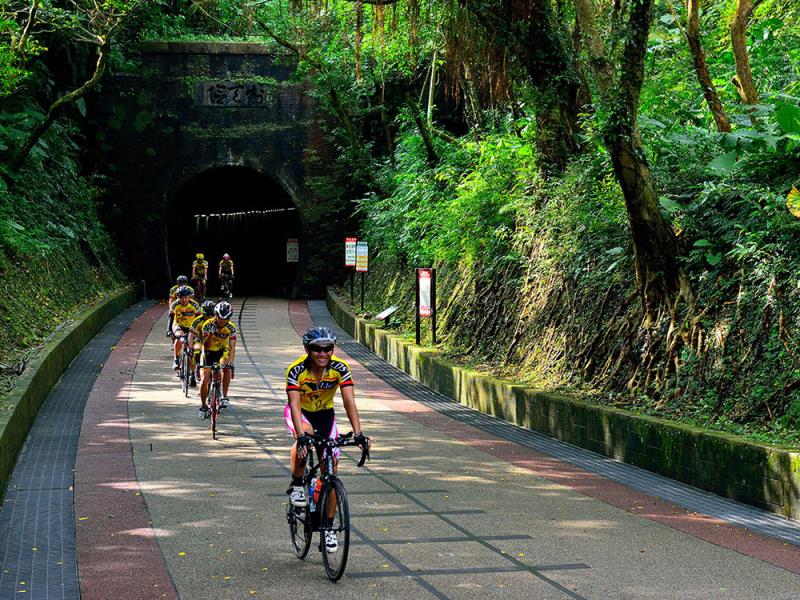 One Day Senior LOHAS Travel with Railway and Bike